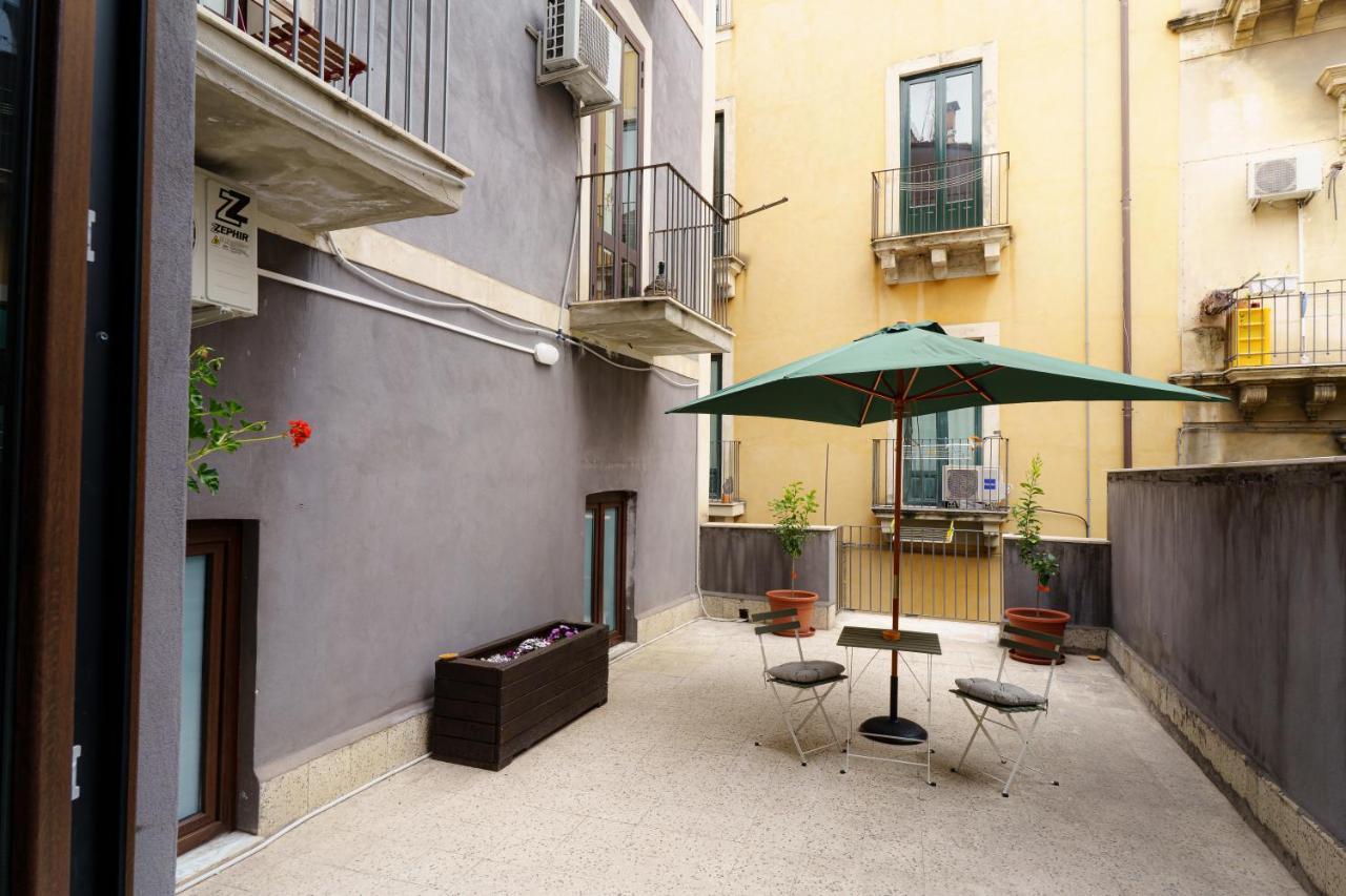 Casta Diva Holiday Rooms Катания Экстерьер фото