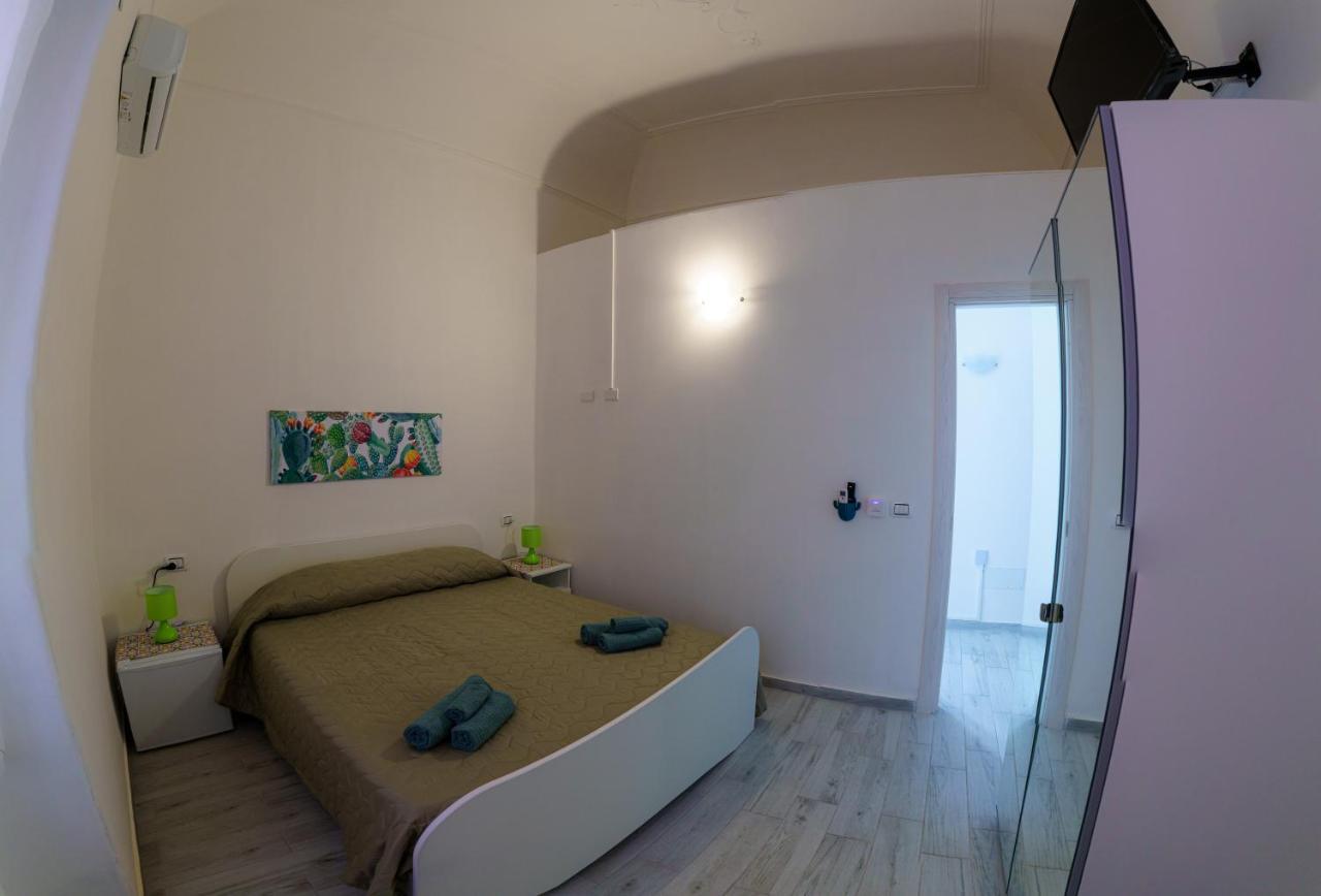 Casta Diva Holiday Rooms Катания Экстерьер фото