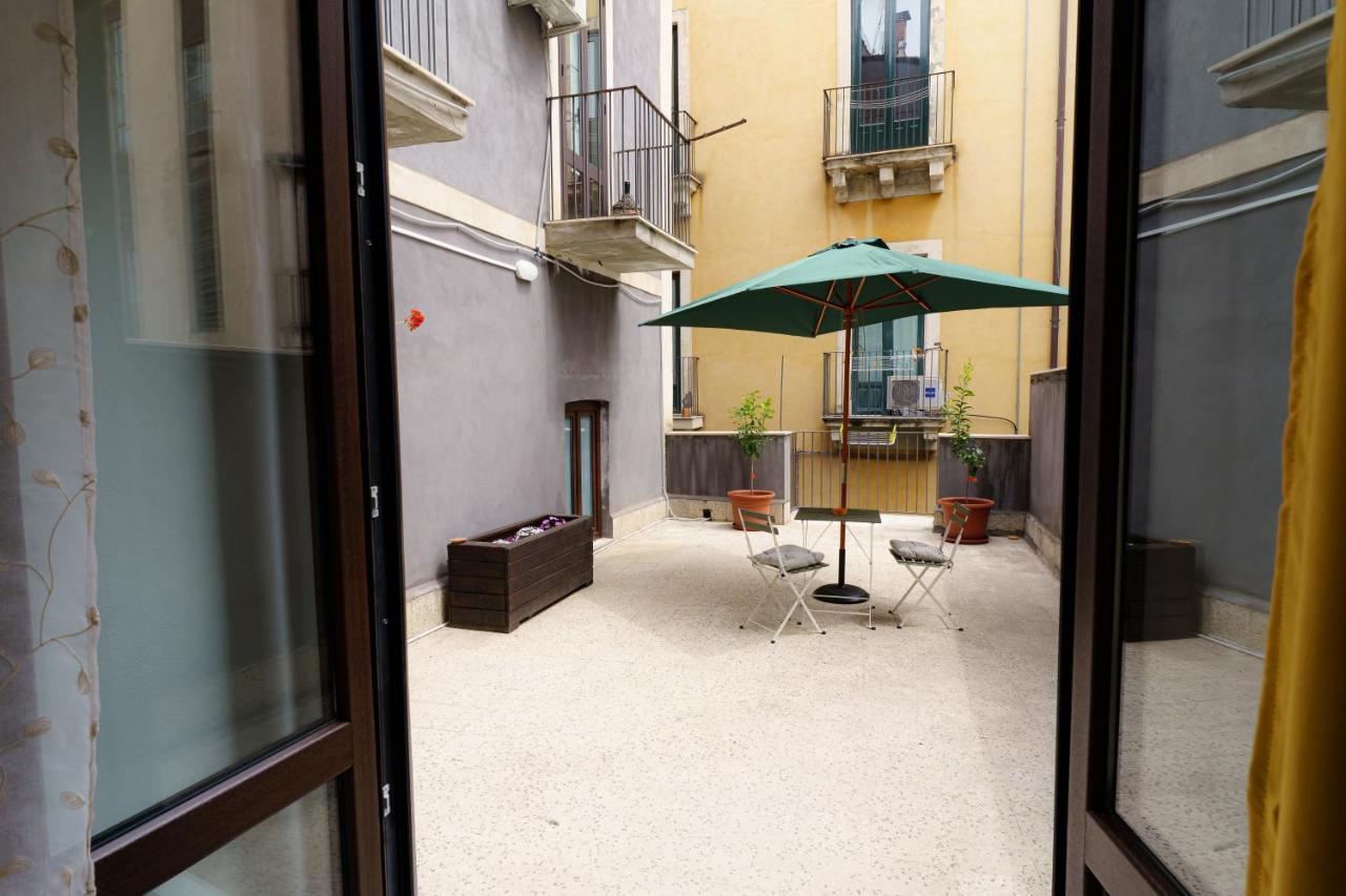 Casta Diva Holiday Rooms Катания Экстерьер фото